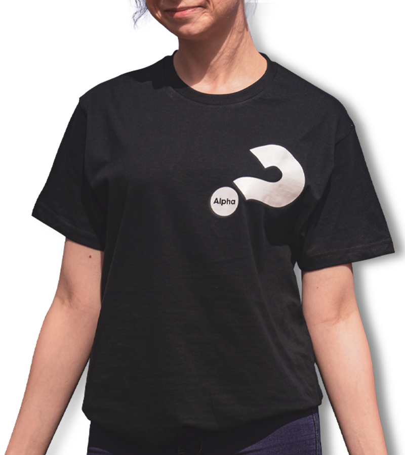 Koszulka z logo ISKRA i Alpha - czarna